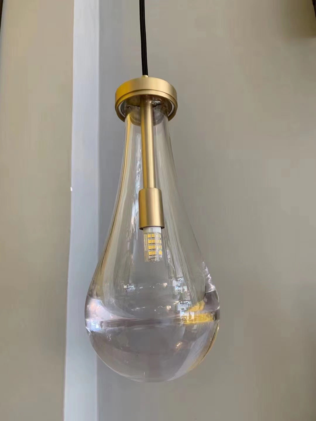 HEIKESZ Modern Luxury Copper Water Drop Chandelier Minimalist Bedroom Bedside Light Creative Living Dining Room Bar Crystal Decoration