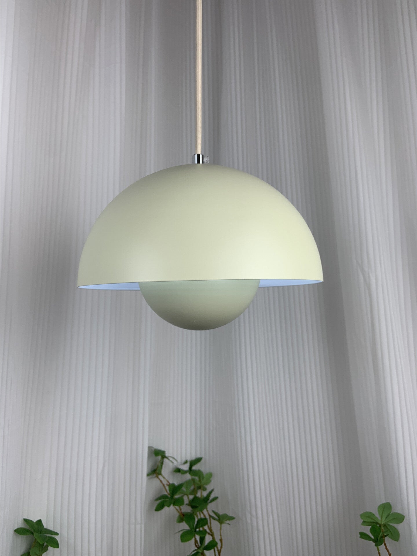 HEIKESZ Danish Designer Bud Chandelier Macaron Three Heads Dining Room Lamp Nordic Modern Minimalist Bedroom Lighting